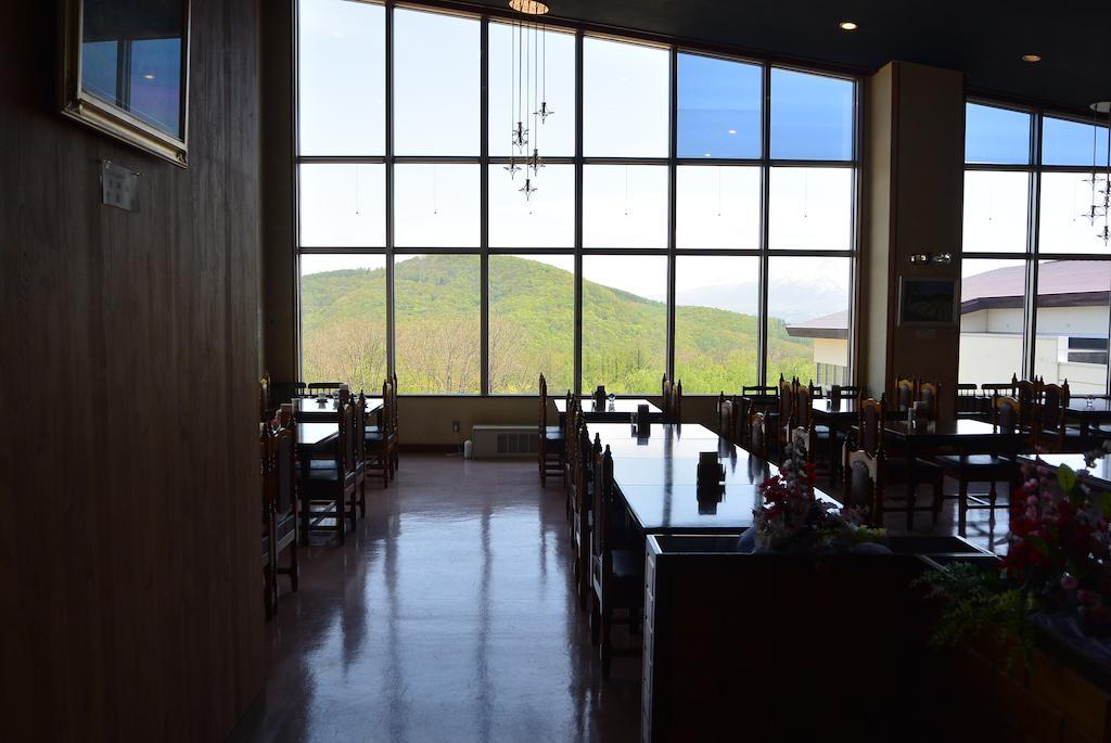 Highland Furano Hotel Exterior photo